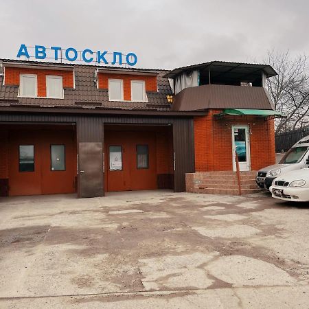 Хостел Благо Khmel'nyts'kyy Exterior foto